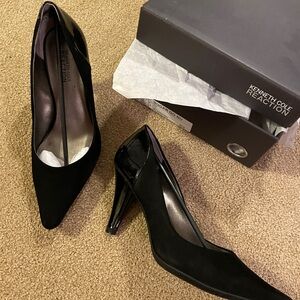 Kenneth Cole Reaction Sleek Black Heels